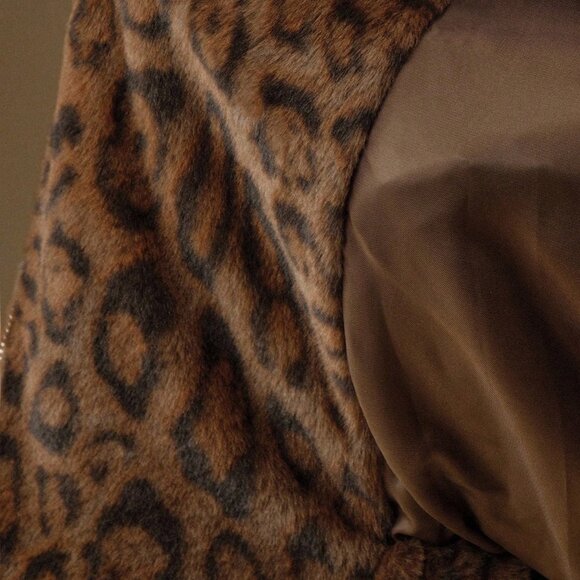 Brown Women's Leopard Print Faux Fur beaded detailed Collar Zip up Short Jacket - Picture 8 of 10